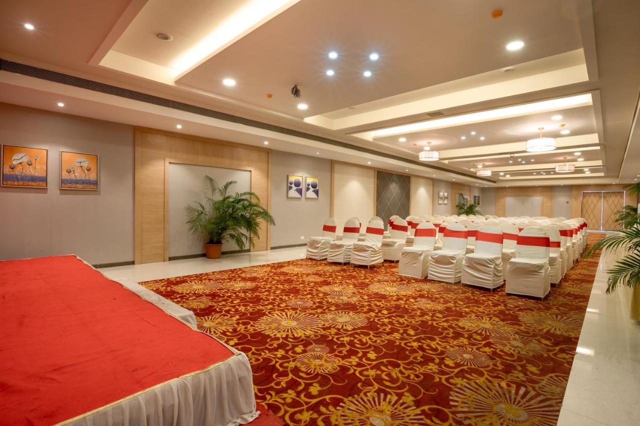 Freesia By Express Inn Palghar Exterior photo
