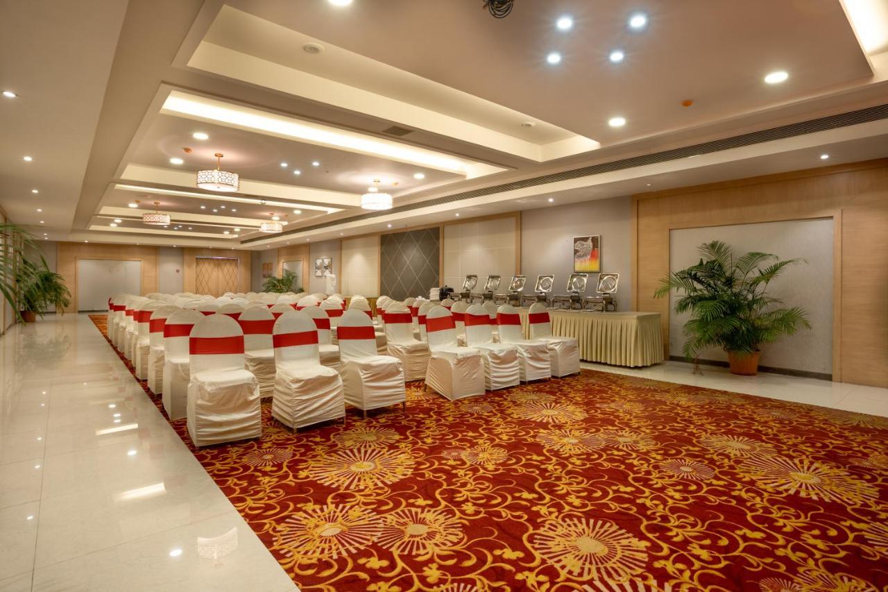Freesia By Express Inn Palghar Exterior photo